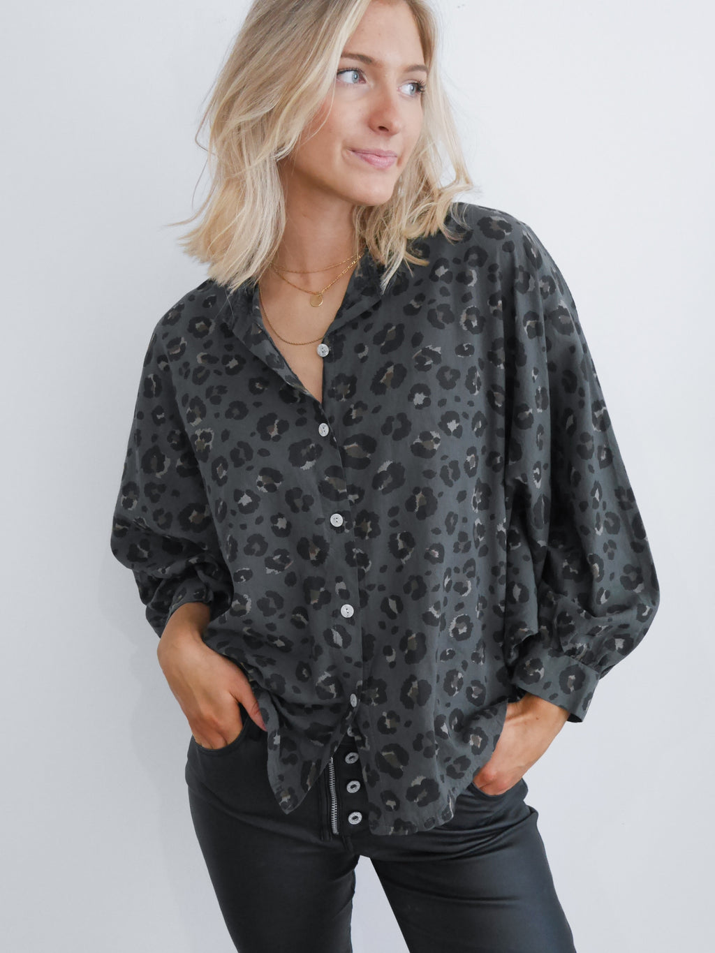 Leona Blouse Charcoal